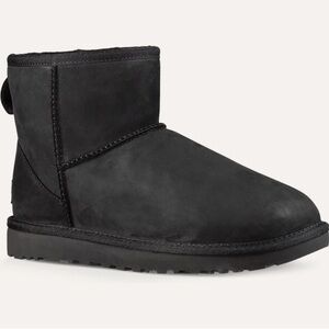 UGG Classic Mini Leather Water-resistant